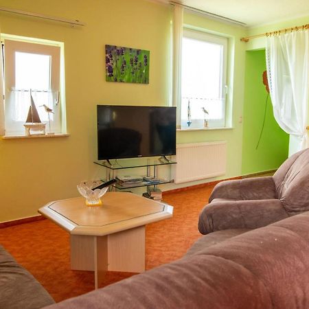 Urlaubs-Appartement Am Dorfrand Wieck auf dem Darss Dış mekan fotoğraf